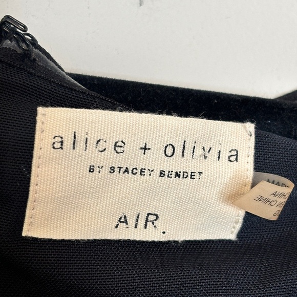 Alice + Olivia Stacey Bendet Air Black Off The Shoulder Back Zip Bodysuit Size L - Picture 6 of 12